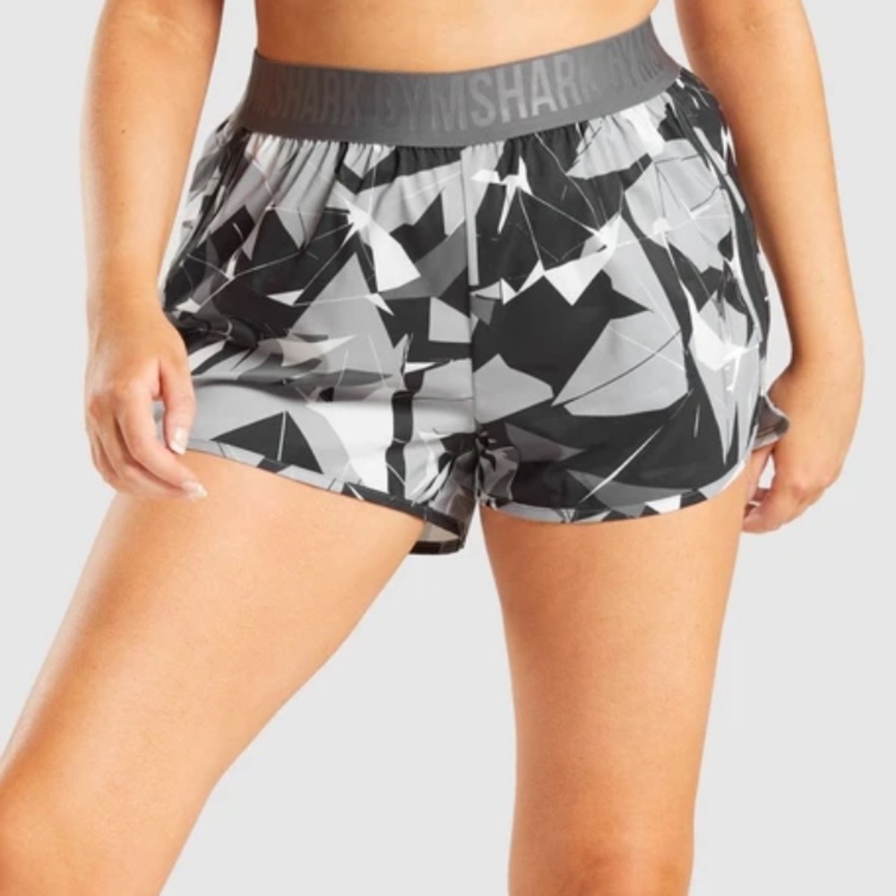 Training Loose Fit Shorts